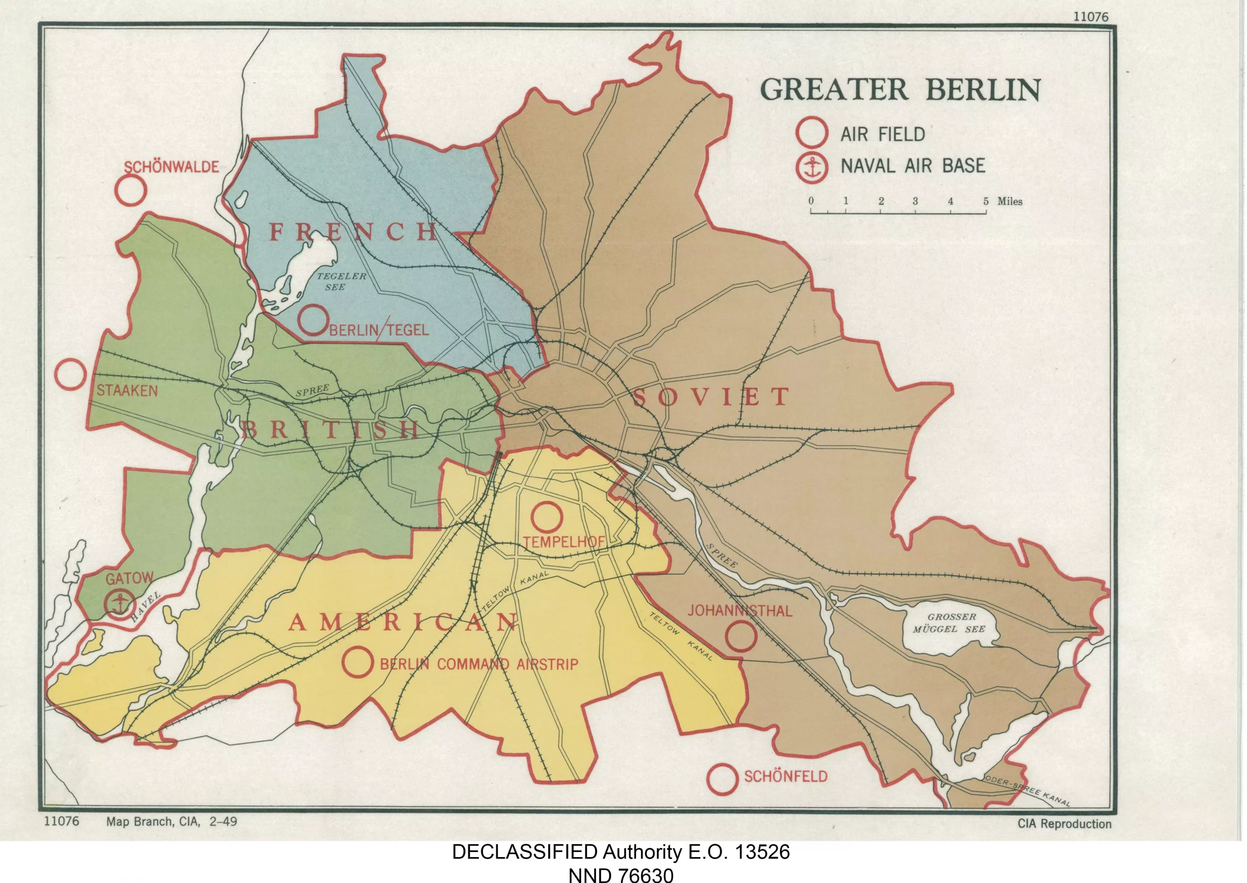 Mappa della città di Berlino divisa per zone di influenza e controllo